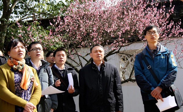 學(xué)歌賞梅,圣和踏春